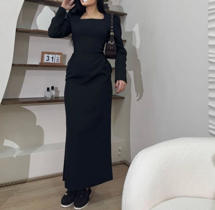 Kleid mit beidseitigen Korsett