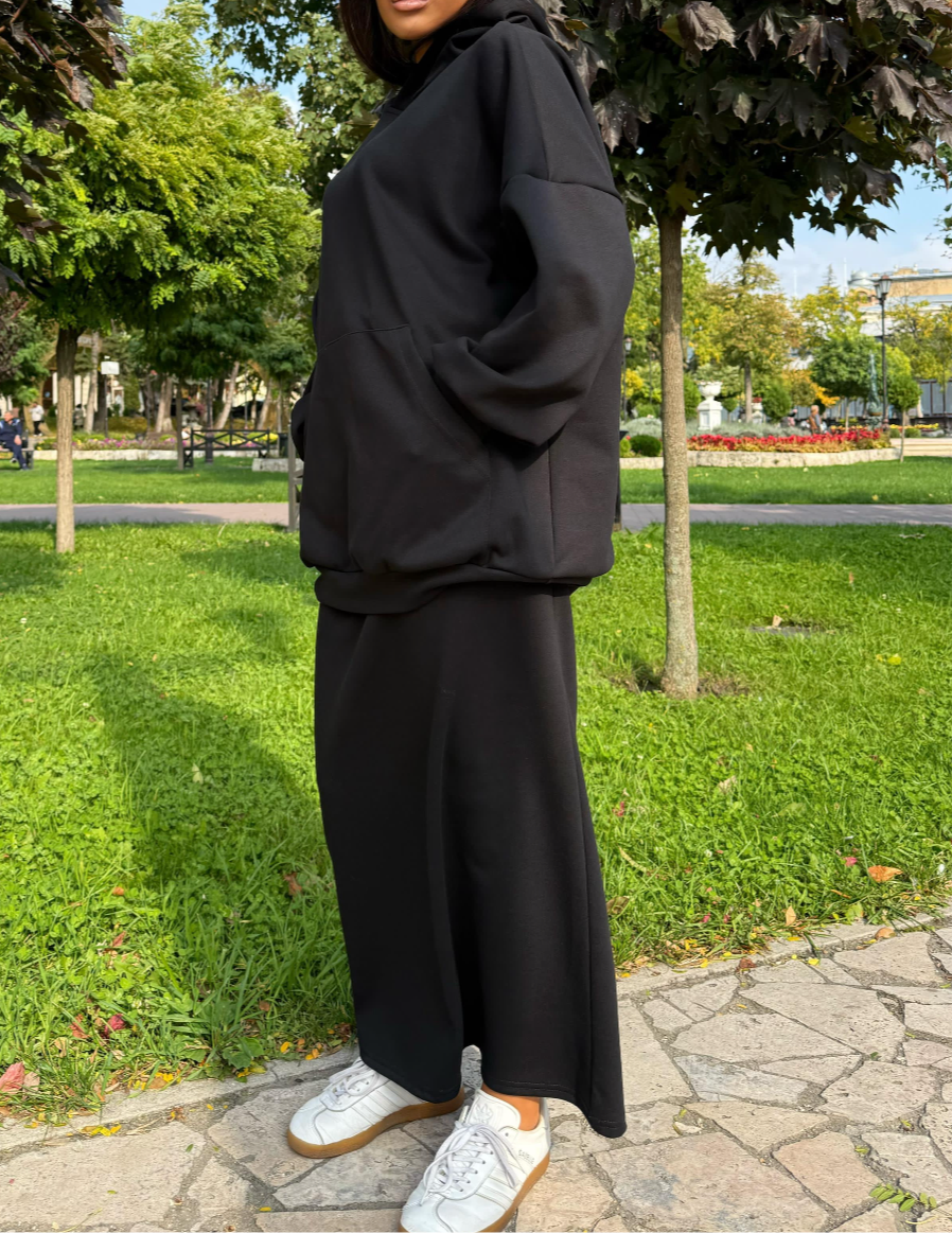 Hoodie mit Maxirock